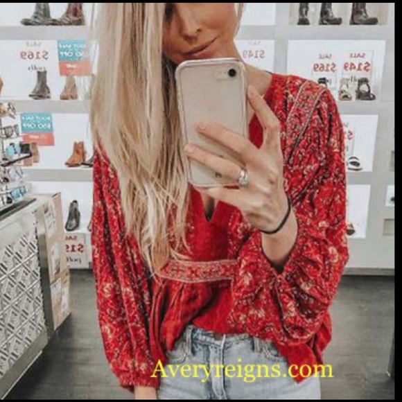 💕Sale💕Lyla Lantern Sleeve Blouse - Picture 1 of 12